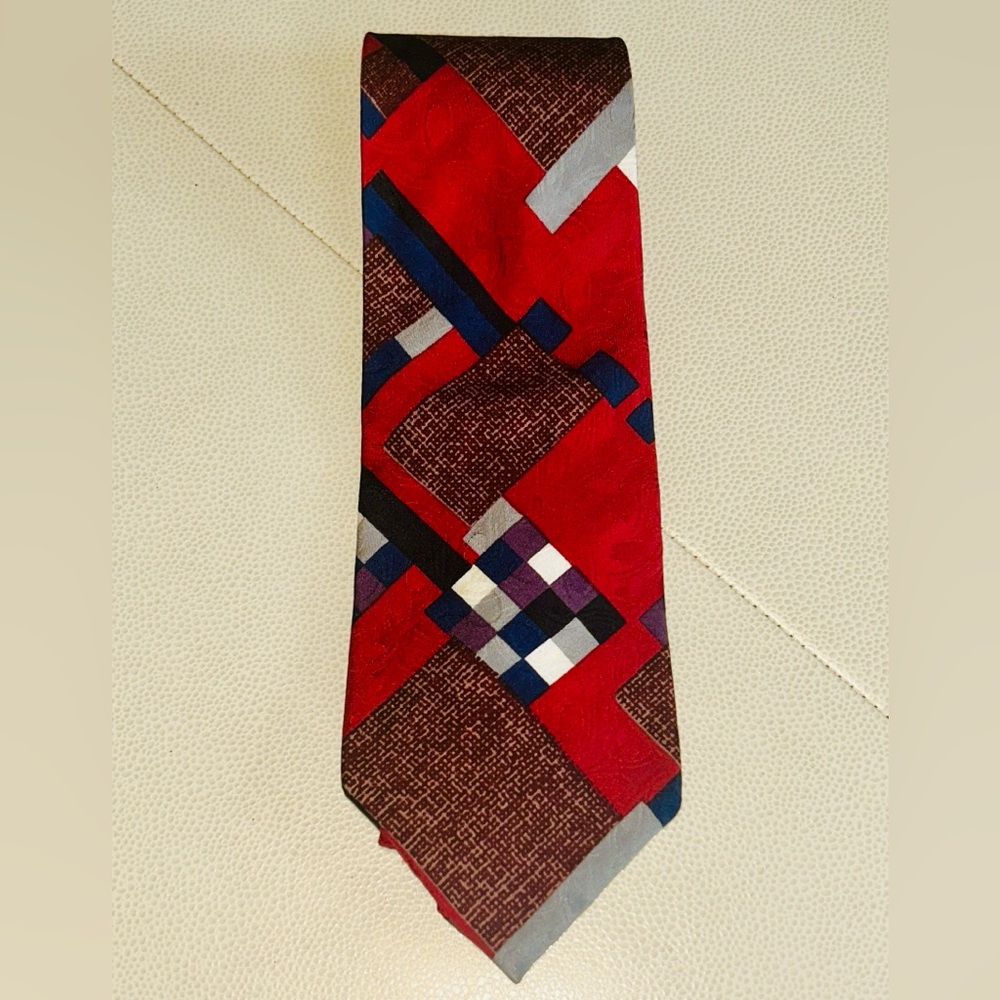 Bugatti Silk Geometric Men's Necktie Red Blue Made in USA Professional Business